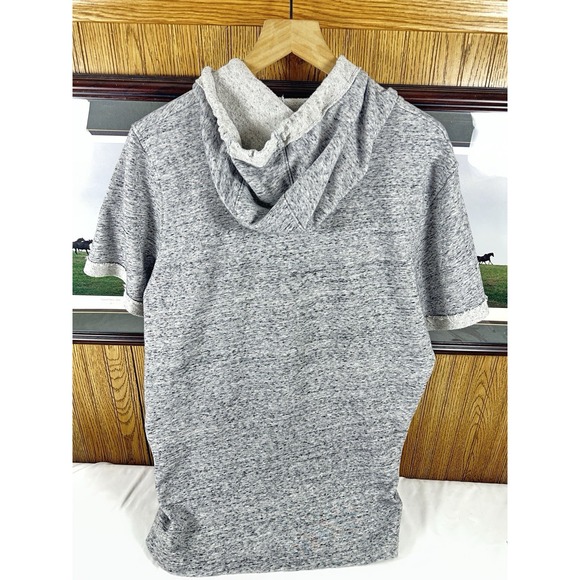 Under Armour‎ Hoodie Men Short Sleeve Sweatshirt GRAY Training Gym Large - Picture 2 of 11